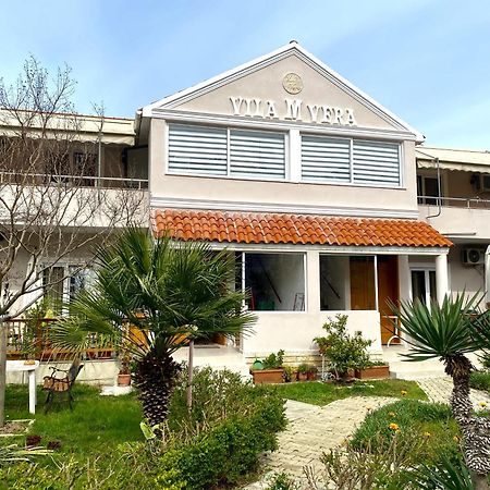 דורס Vila M Vera Rooms With Kitchen And Apartments מראה חיצוני תמונה