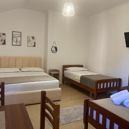 דורס Vila M Vera Rooms With Kitchen And Apartments מראה חיצוני תמונה