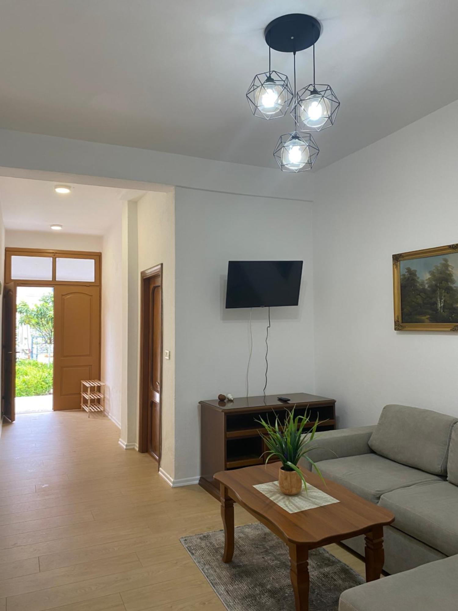 דורס Vila M Vera Rooms With Kitchen And Apartments מראה חיצוני תמונה