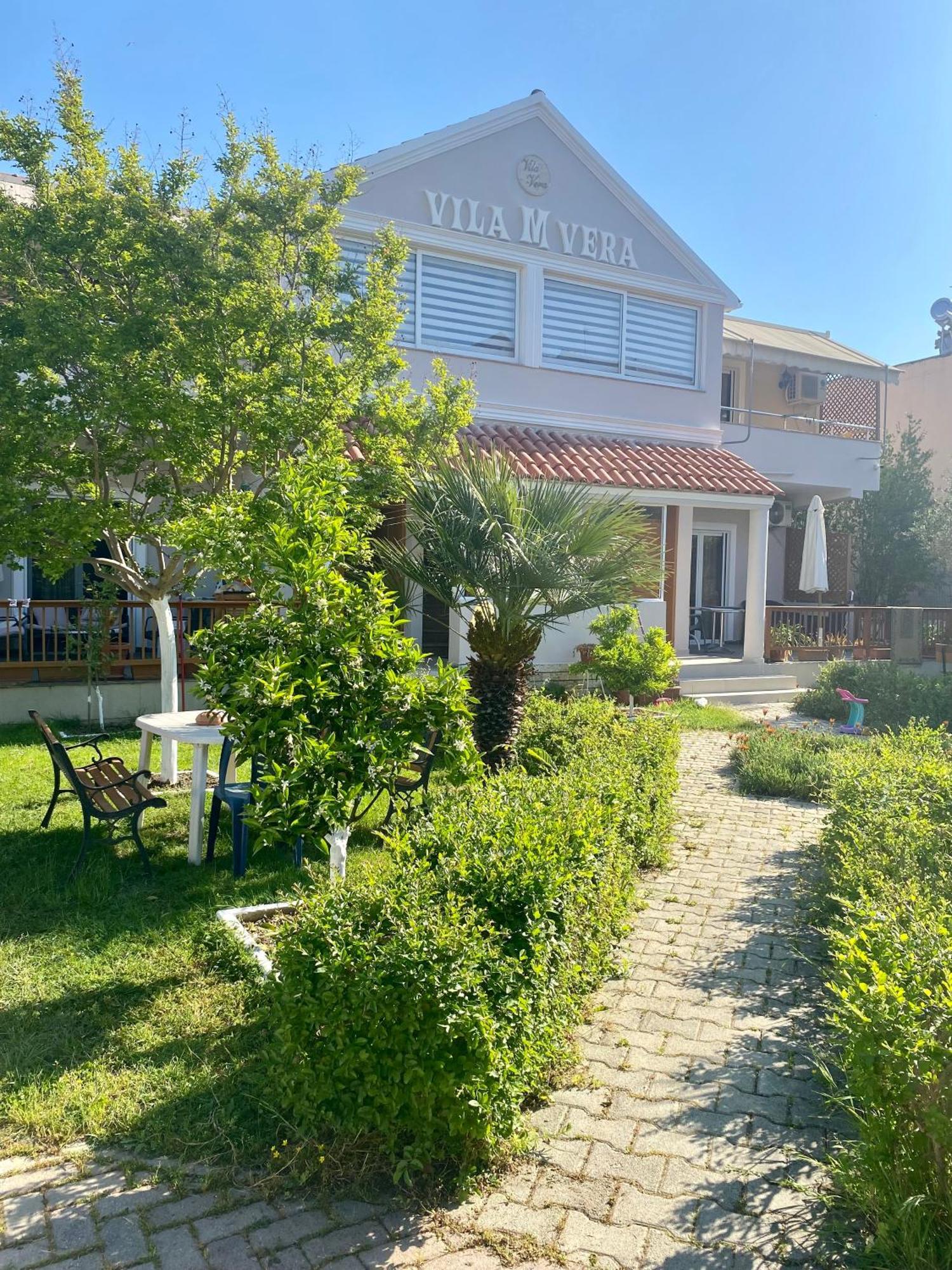 דורס Vila M Vera Rooms With Kitchen And Apartments מראה חיצוני תמונה